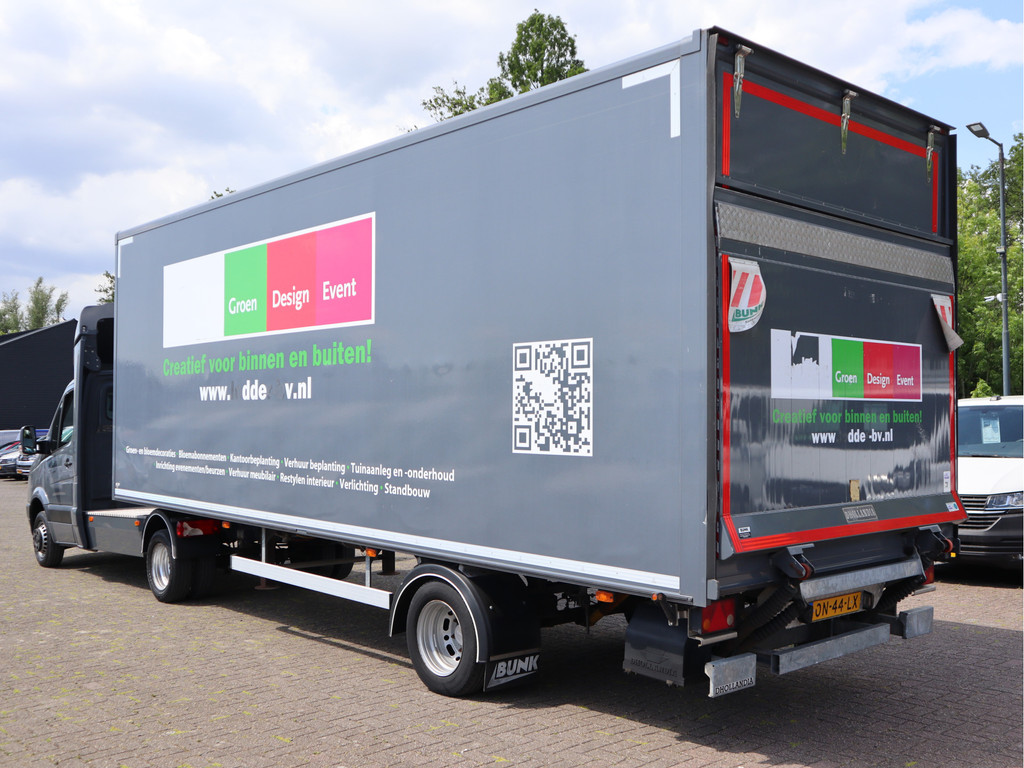44850308-3.jpg
