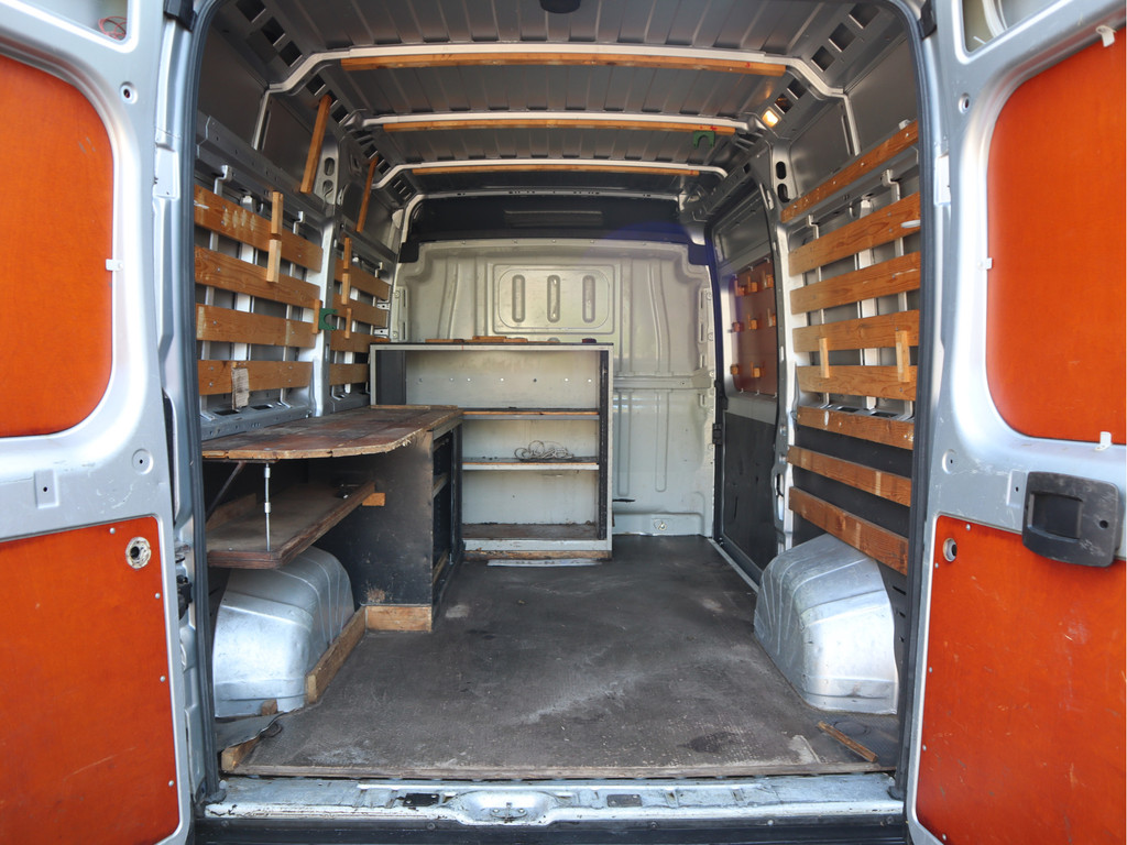 45731612-19.jpg